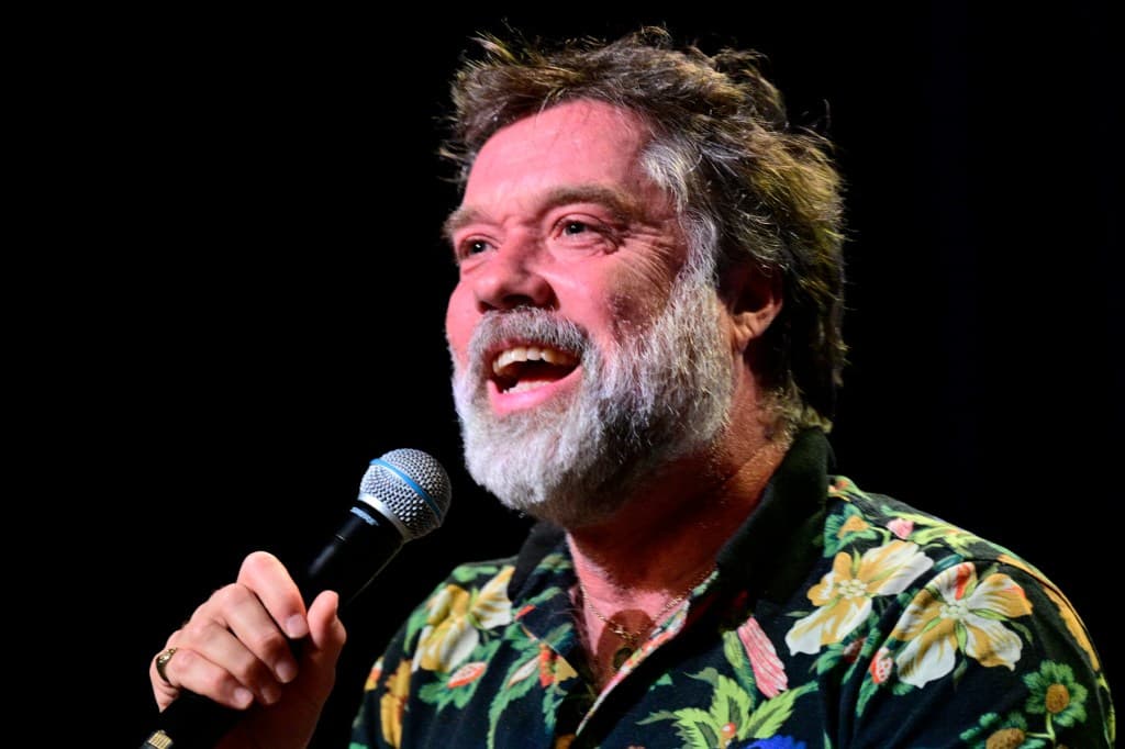 Rufus Wainwright Takes a Swing at Trump During World Series Show