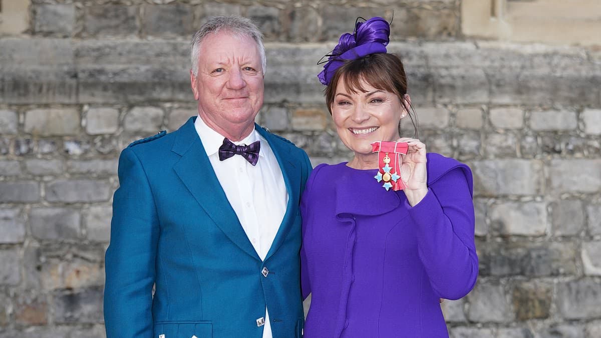 Lorraine Kelly Discusses 33-Year Marriage with Steve Smith, Shares Playful Texting Habits