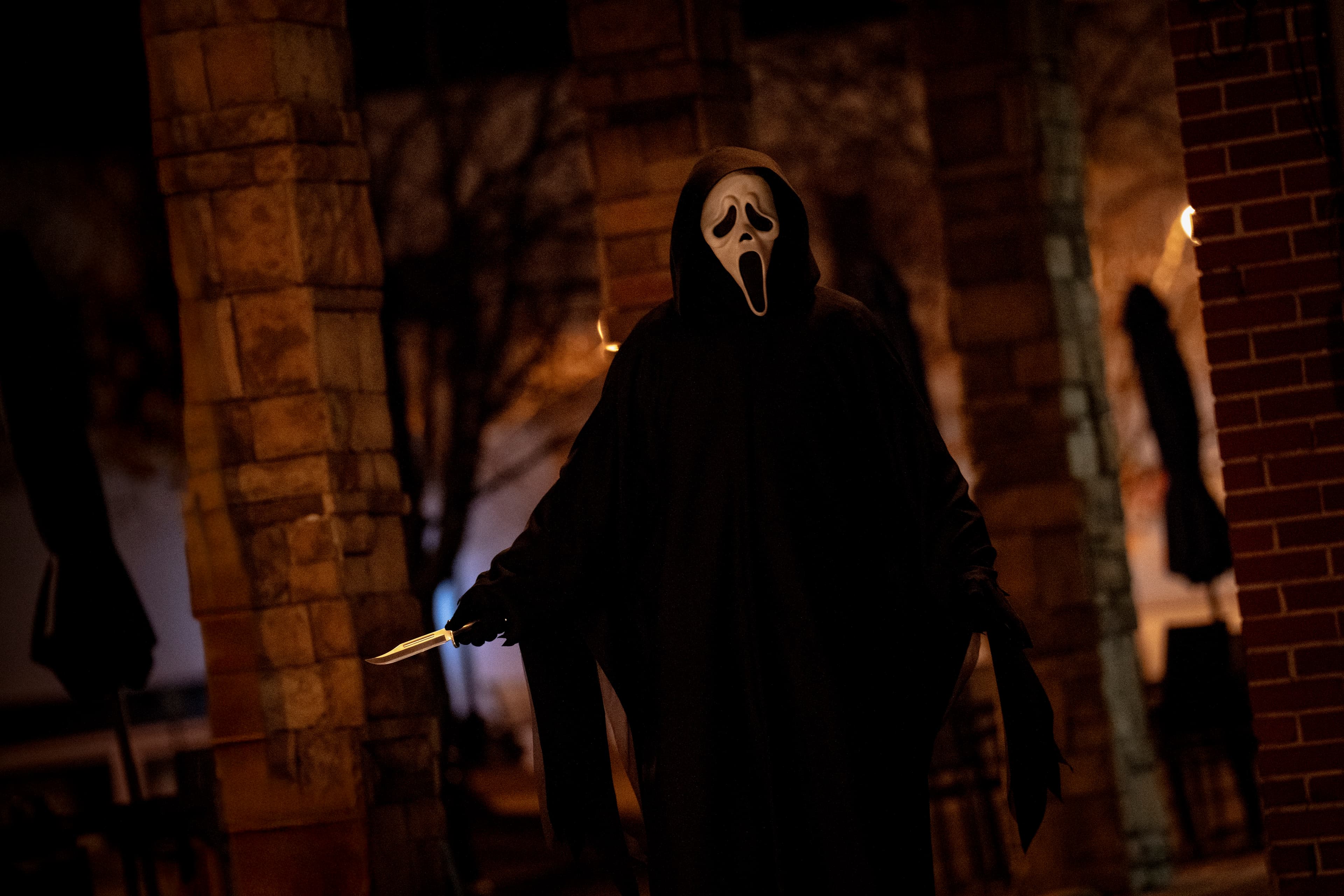 NEVE CAMPBELL'S POWERFUL COMEBACK: Reigniting the Legacy in 'SCREAM 7'!