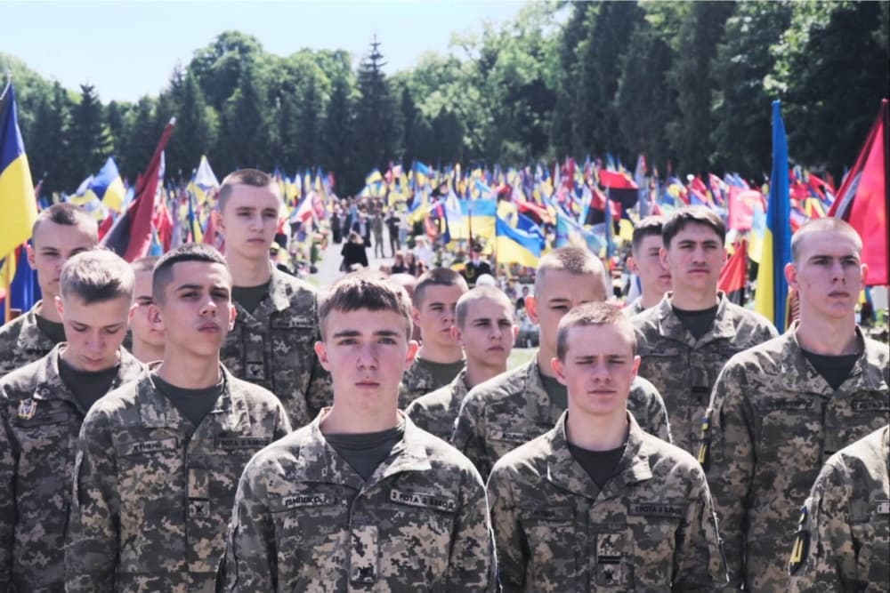 Celebrity news image