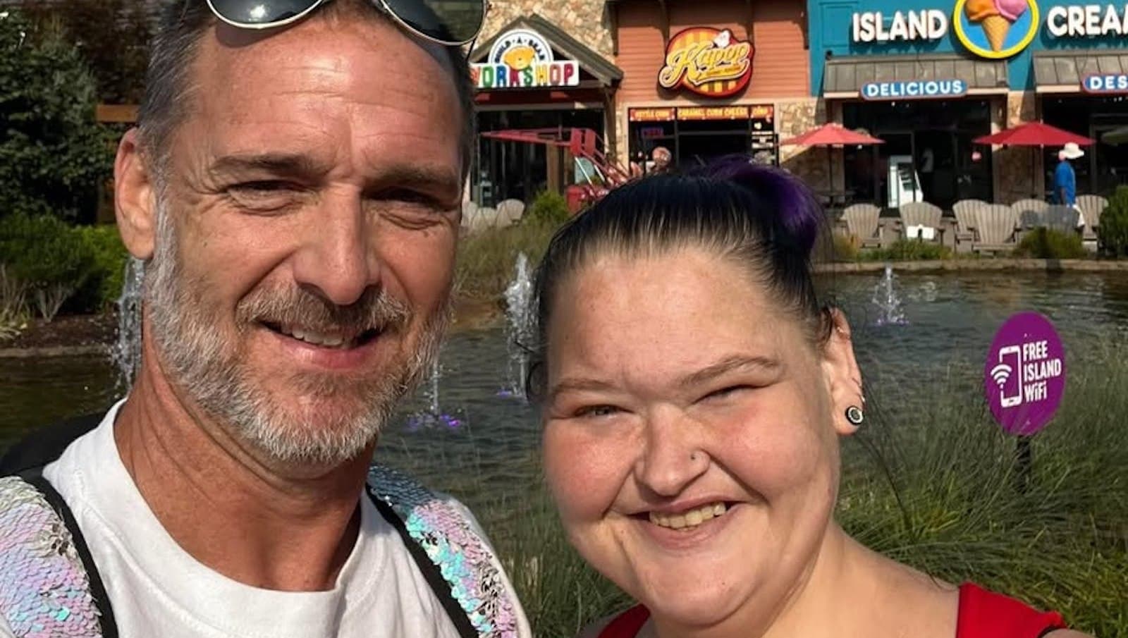 Celebrity news image