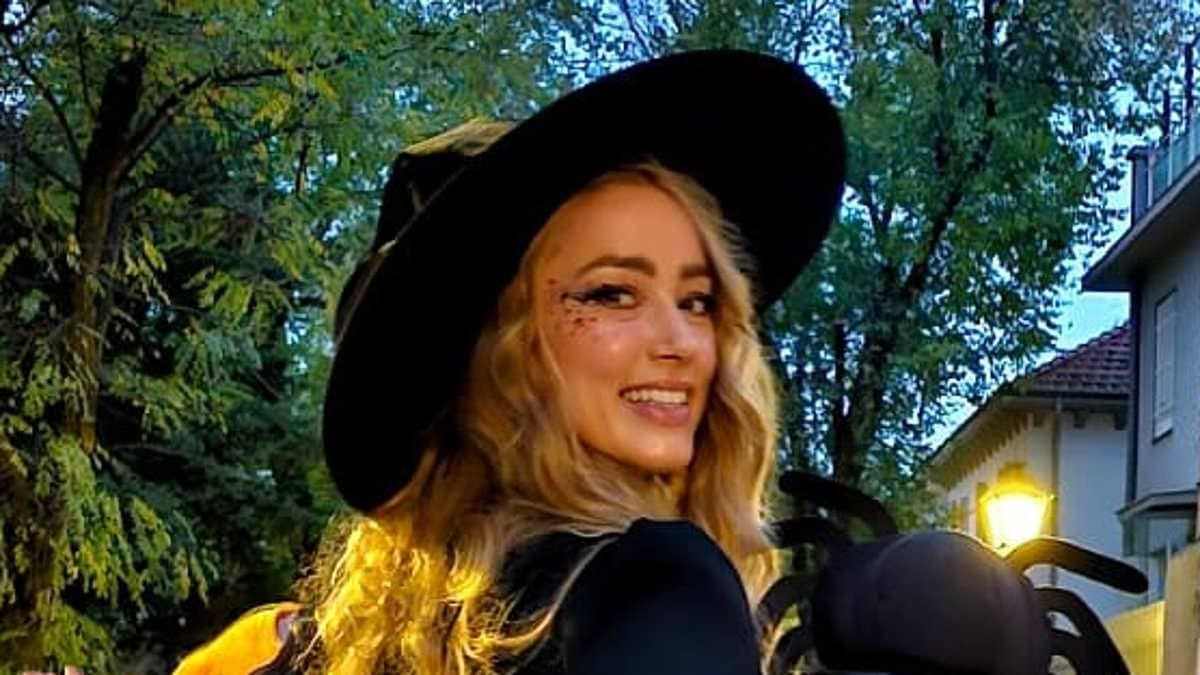 Amber Heard Spotted Trick-or-Treating in Madrid with Twins After Leaving the U.S.