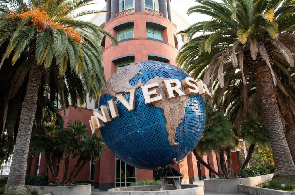 Universal Music Group Cashes In: YouTube Deal and AI Buzz