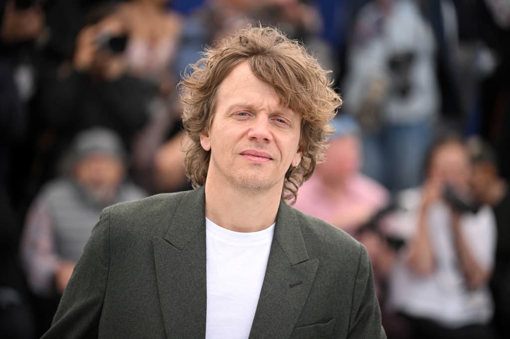 Alex Lutz Discusses Balancing Directing and Acting with ‘Connemara’ at TAFFF