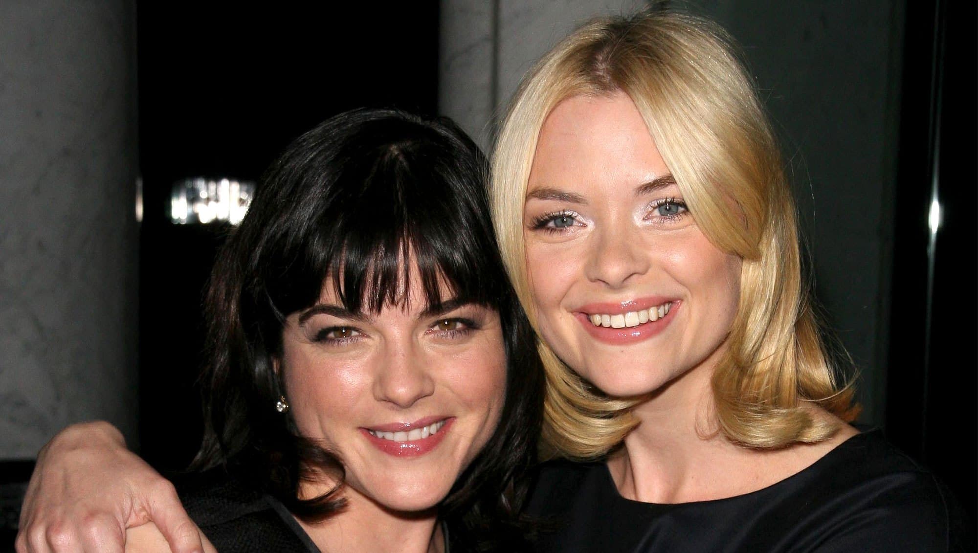 Celebrity news image